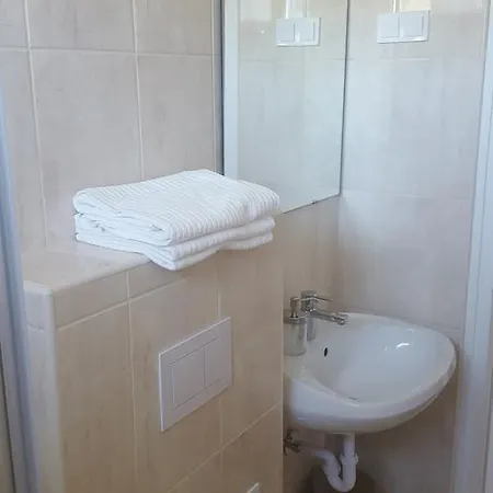 Kakukk Vendeghaz *